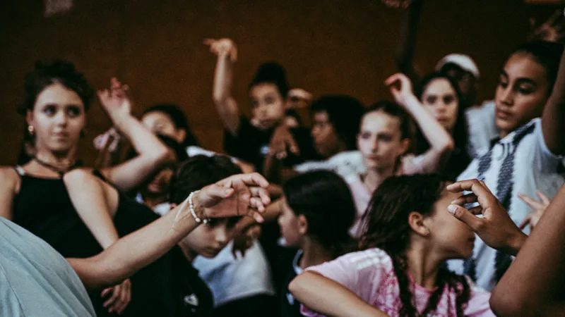 Échange entre chorégraphe et danseuse